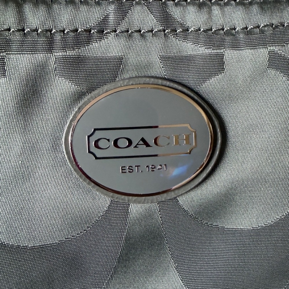 Coach Signature C Packable Weekender Tote Bag Gray Satin Travel Pouch 1941 - Picture 3 of 13
